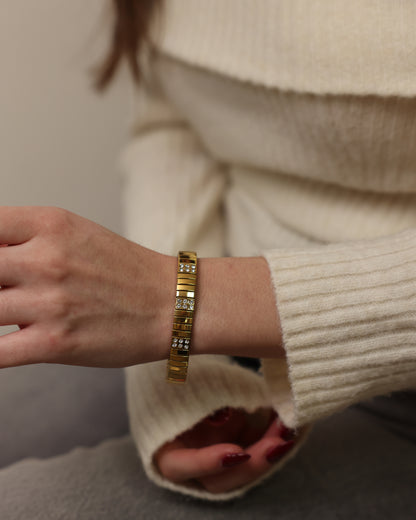 Eterna Elegance Bracelete